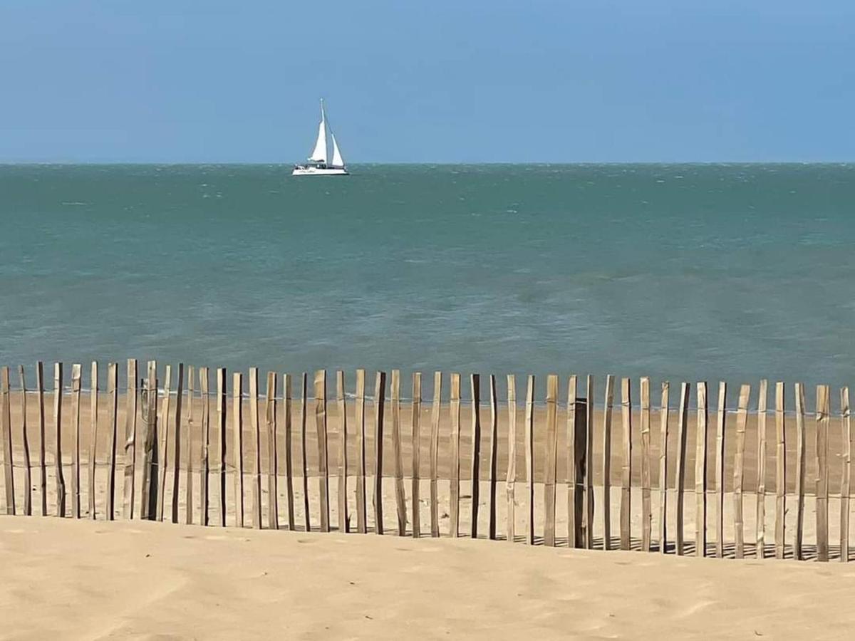 Duplex 3 Pieces A Deux Pas De La Plage Avec Parking - 4 Pers - Fr-1-706-16 Châtelaillon-Plage Exteriör bild