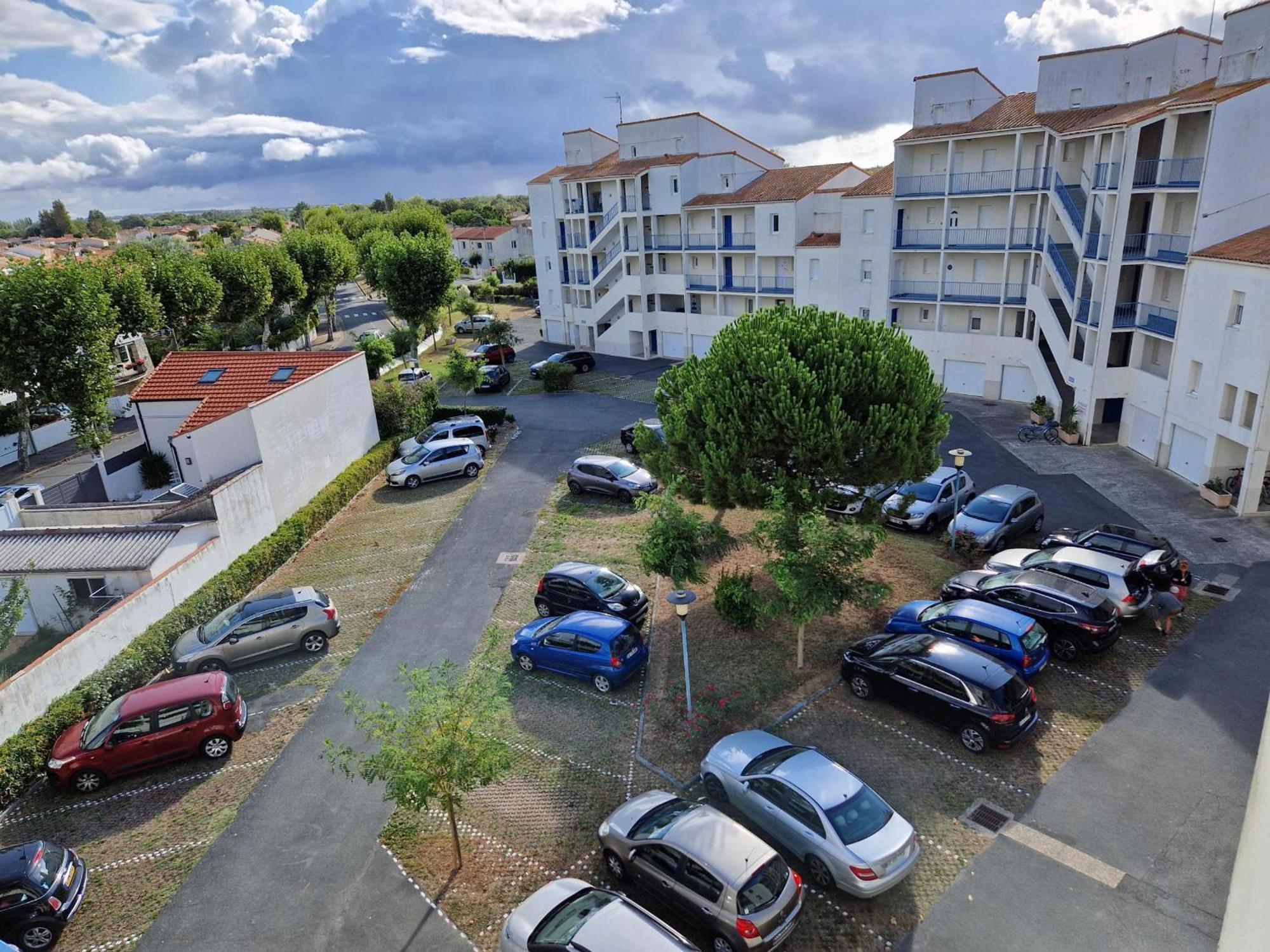 Duplex 3 Pieces A Deux Pas De La Plage Avec Parking - 4 Pers - Fr-1-706-16 Châtelaillon-Plage Exteriör bild